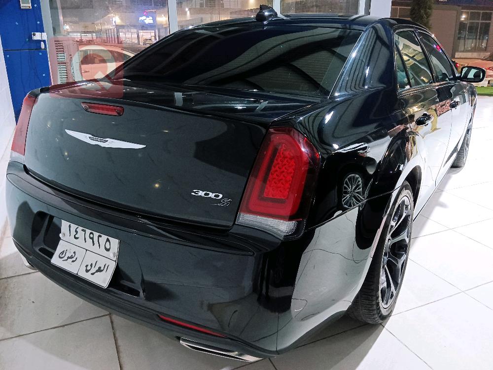 كرايسلر 300